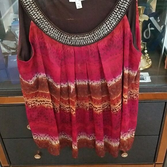 DRESS BARN SLEEVELESS TOP!!! LIKE NEW!!! - Picture 1 of 9